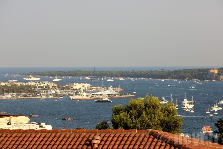 Cannes, vue depuis le balcon