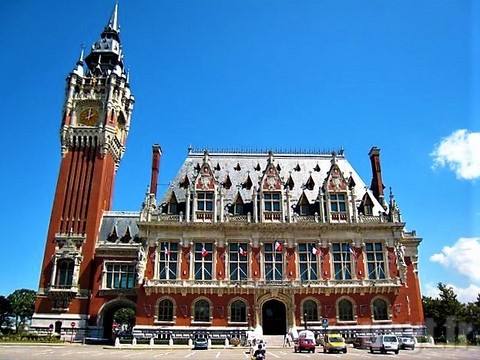 Une belle Mairie que celle de Calais