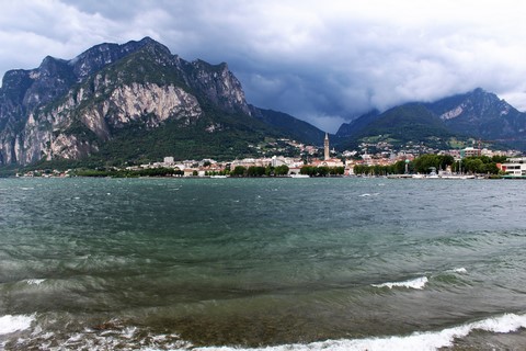 Vue du lac de Lecco 2/9